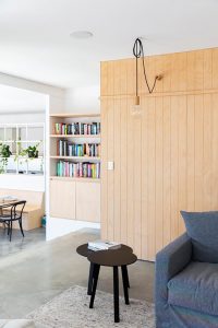 ASCENDING COURTYARD HOUSE PHOTO LIVING WALL