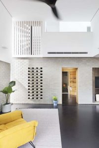 PERFORATED HOUSE PHOTO LOUNGE TALL