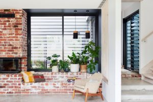 SHUTTER ADDITION PHOTO LOUNGE BRICK SEAT
