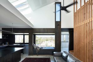 HOUSE WITH TURRET PHOTO DINING ROOM
