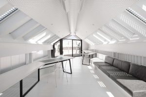 PERFORATED MEZZANINE PHOTO MEZZANINE TOWARDS TERRACE
